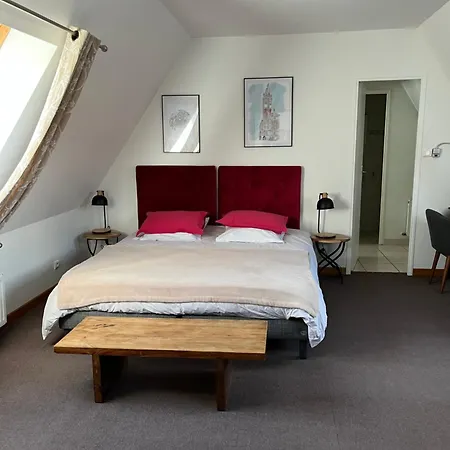La Ferme De La Place Bed & Breakfast Bouvines