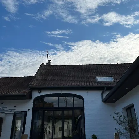 Bed & Breakfast La Ferme De La Place 3*