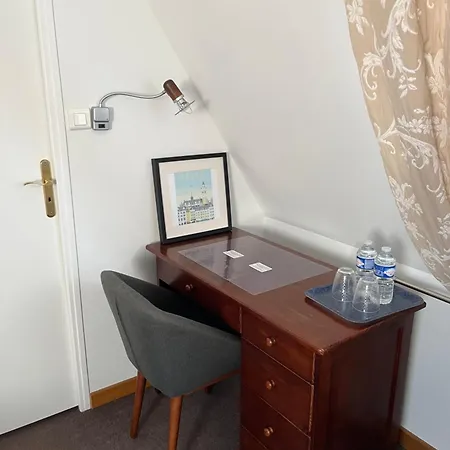 La Ferme De La Place Bed & Breakfast Bouvines