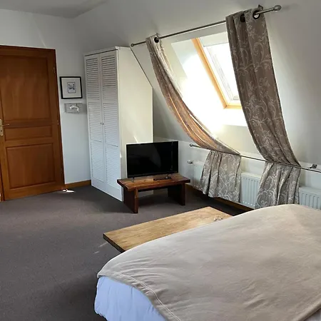 La Ferme De La Place Bouvines