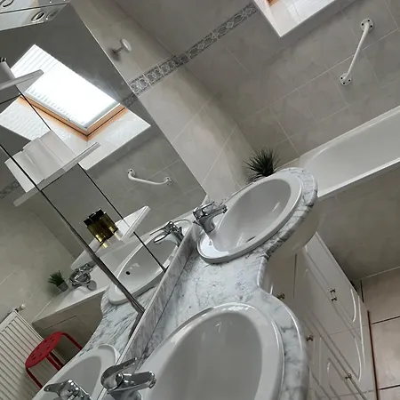 La Ferme De La Place Frühstückspension 3*