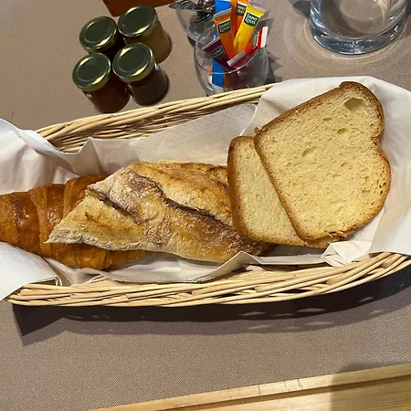 La Ferme De La Place 3*