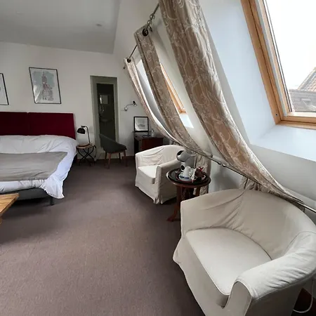 La Ferme De La Place Bed & Breakfast Bouvines