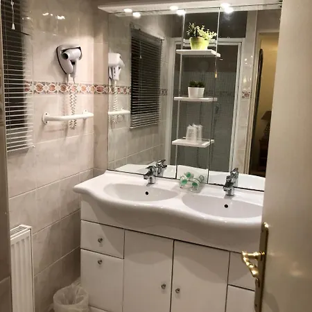 Bed & Breakfast La Ferme De La Place Bouvines