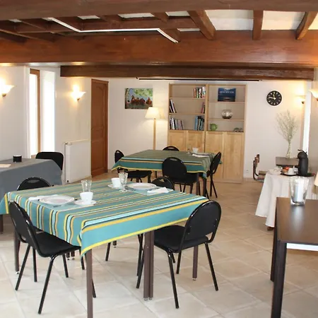 Bed & Breakfast La Ferme De La Place 4*